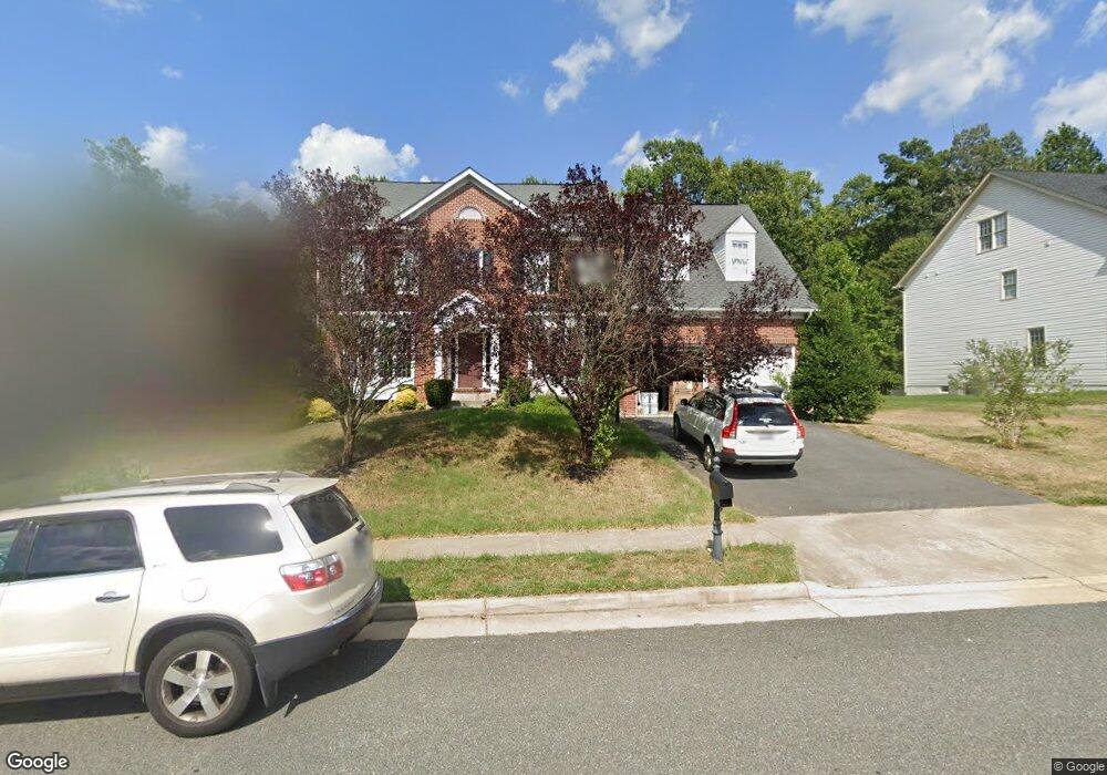 18542 Kerill Rd, Triangle, VA 22172 - photo 1