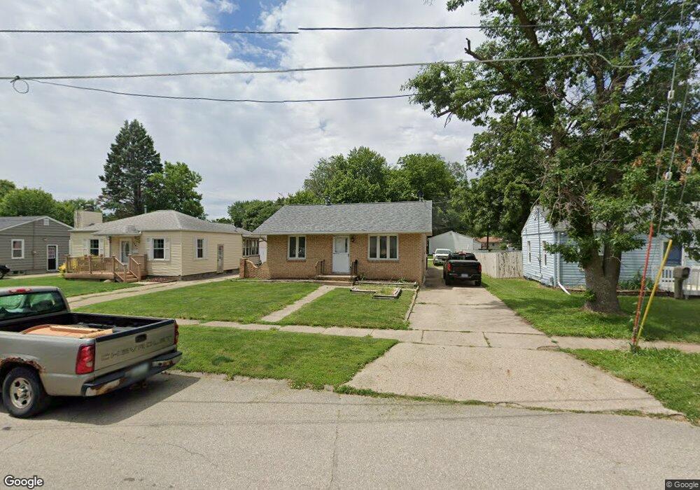 820 E 25th St, Des Moines, IA 50317 - photo 1