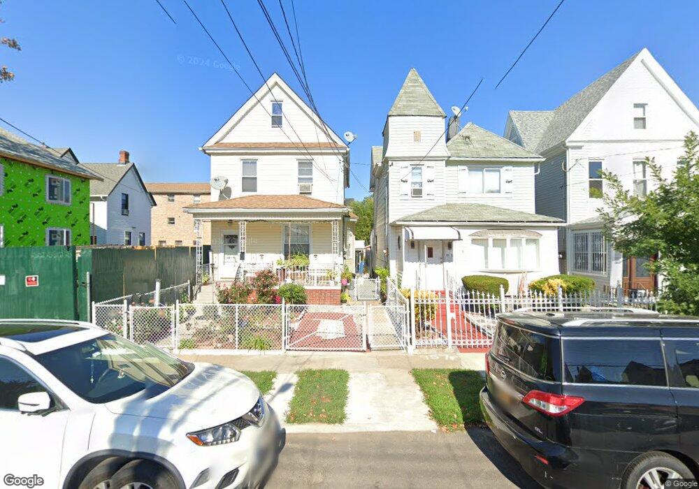 9511 107th St, Ozone Park, NY 11416 - photo 1