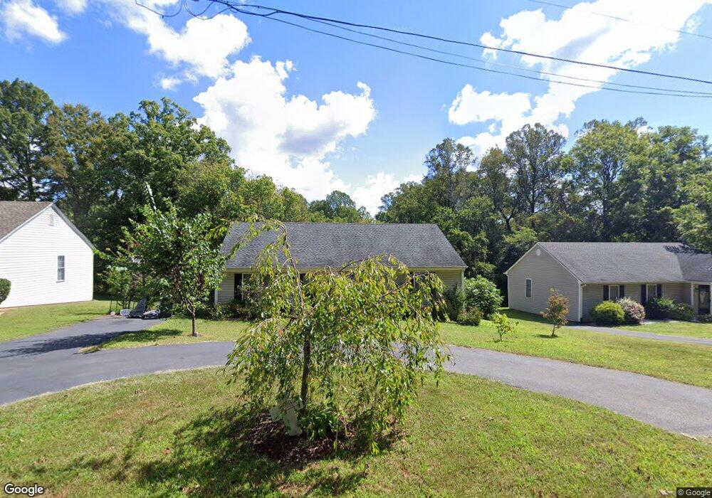 317 Lakeview Dr, Madison Heights, VA 24572 - photo 1