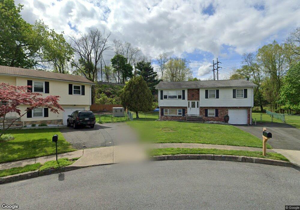 38 Robbins Ct, Haverstraw, NY 10927 - photo 1