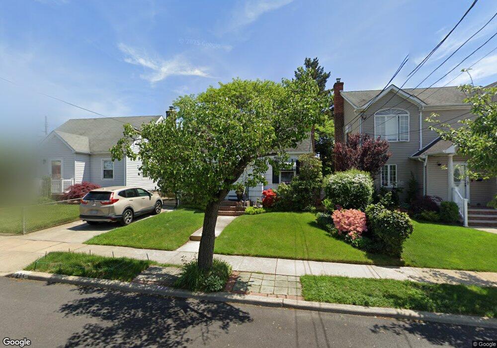 271 Cleveland St, Franklin Square, NY 11010 - photo 1