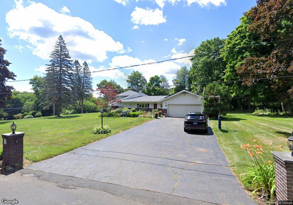 33 Cold Spring Dr, Bloomfield, CT 06002 - photo 1