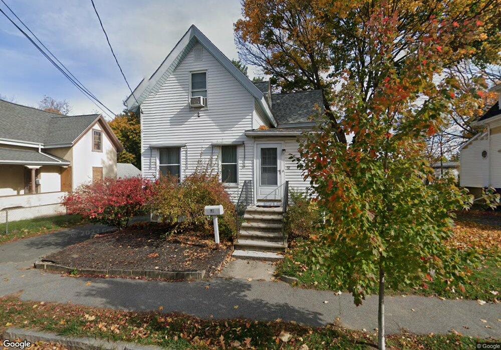 32 Lake St, Wakefield, MA 01880 - photo 1