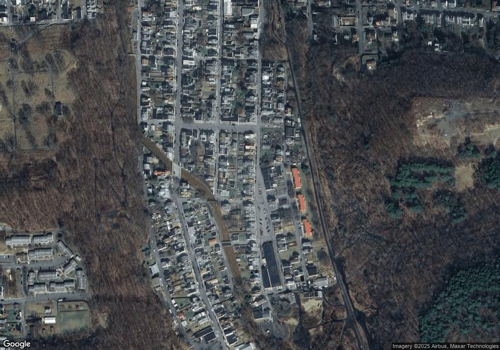 240 S Pearl St, Shamokin, PA 17872 - photo 1