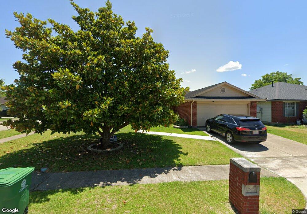 10803 Linden Gate Dr, Houston, TX 77075 - photo 1