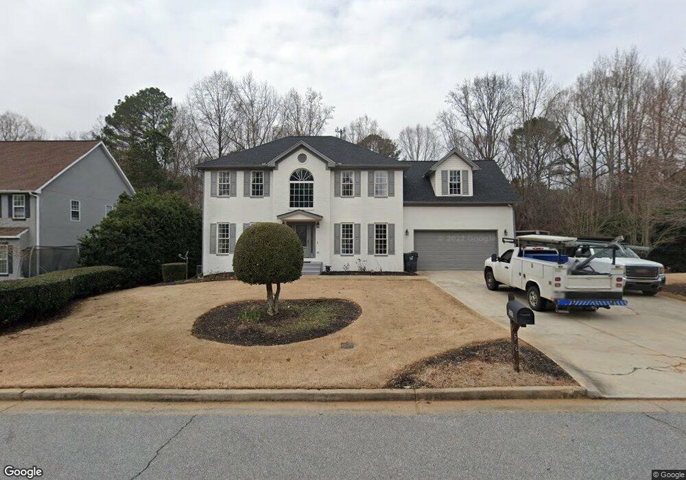 565 James Lee Dr, Suwanee, GA 30024 - photo 1