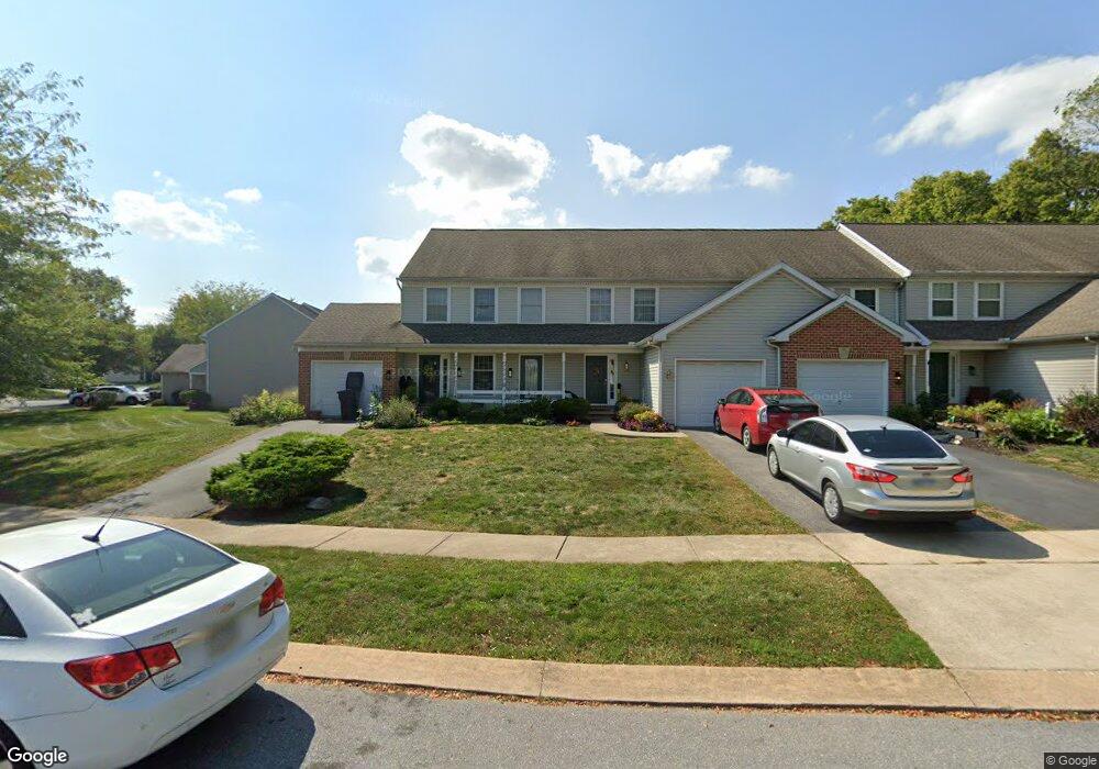 3999 Parkside Ct, Mount Joy, PA 17552 - photo 1