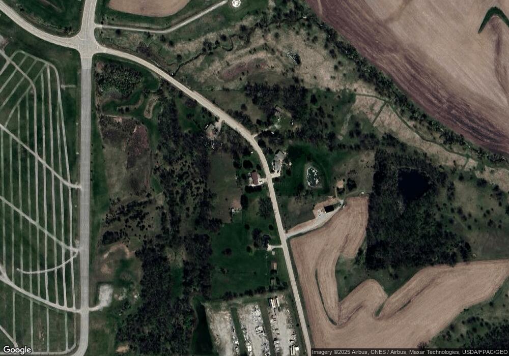 3377 Lincoln St, Newton, IA 50208 - photo 1