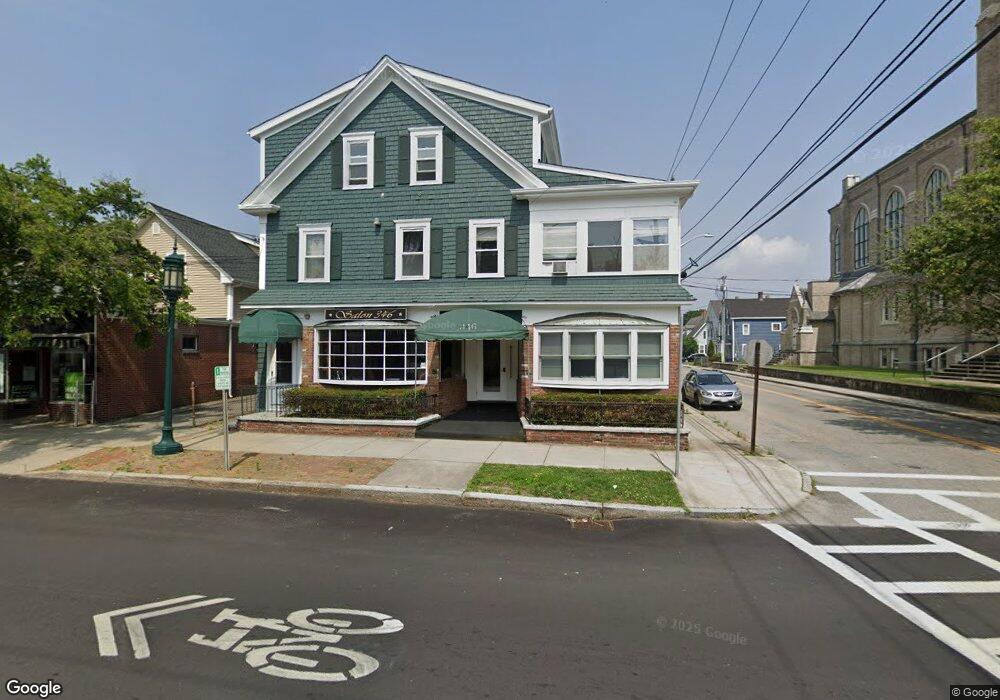 346 Wood St unit 2 or 3, Bristol, RI 02809 - photo 1