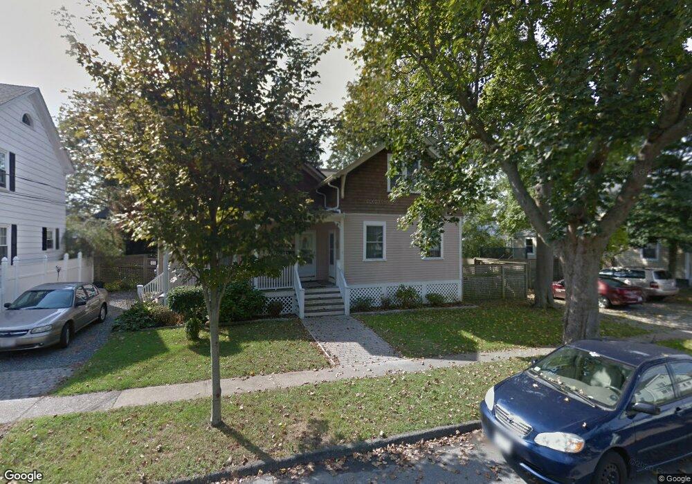 9 Bedlow Ave, Newport, RI 02840 - photo 1