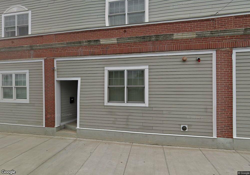 58 Nichols St unit 58, Everett, MA 02149 - photo 1