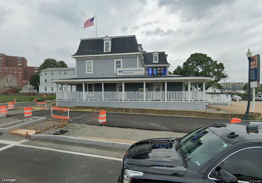 800 Davol St unit 1, Fall River, MA 02720 - photo 1