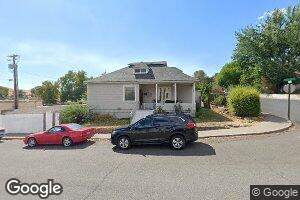 499 5th St, Maupin, OR 97037