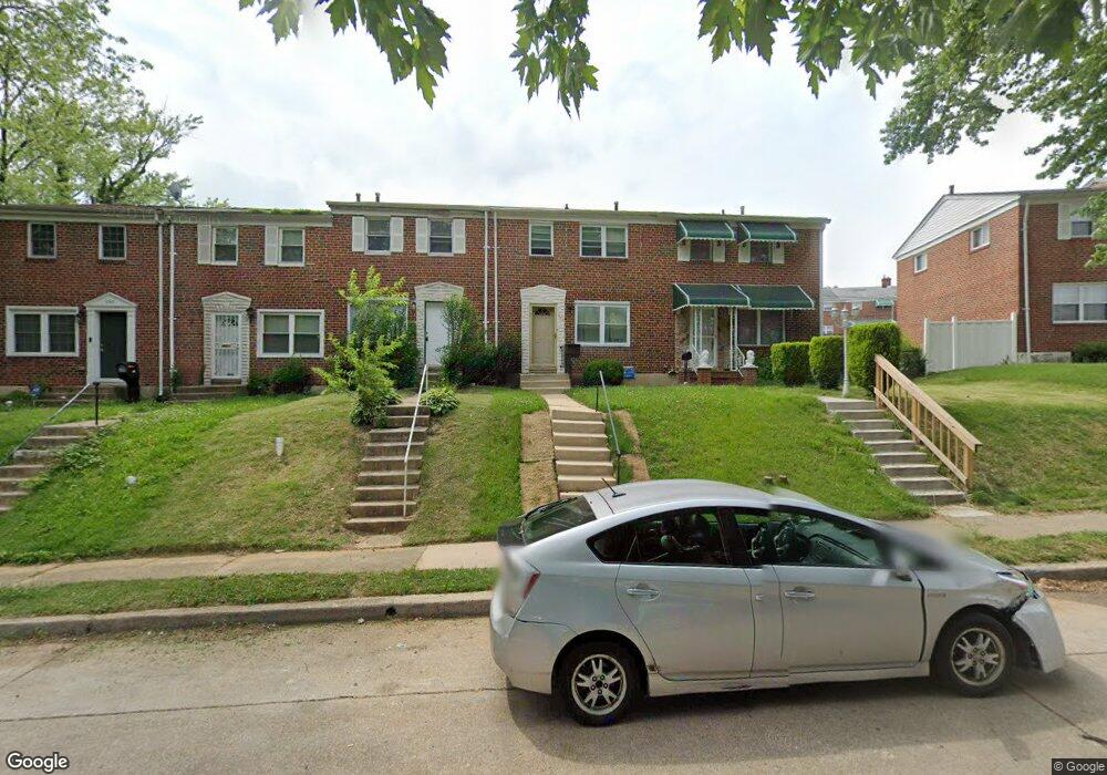 654 Charraway Rd, Baltimore, MD 21229 - photo 1