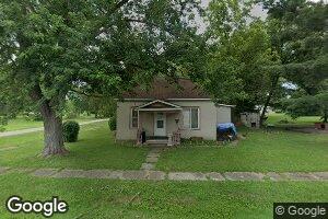 203 E Pine St, Fillmore, IL 62032
