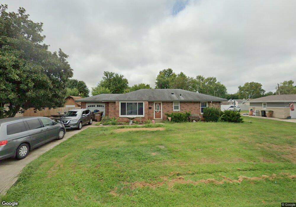 2615 14th St, Columbus, IN 47201 - photo 1