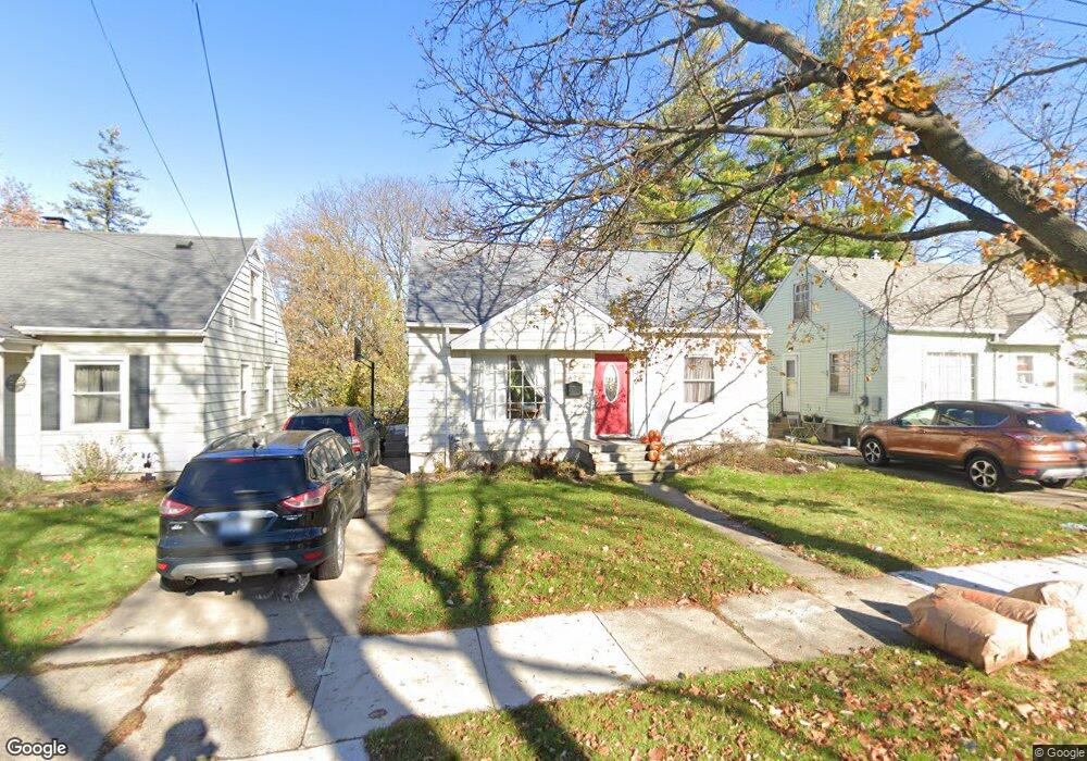 1420 Woodbine Ave, Lansing, MI 48910 - photo 1