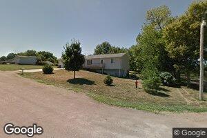 309 N Peterson St, Viborg, SD 57070