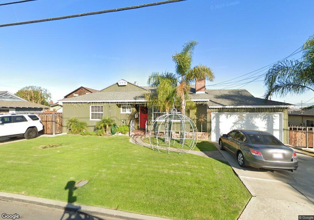 321 W Walnut Ave, El Segundo, CA 90245 - photo 1