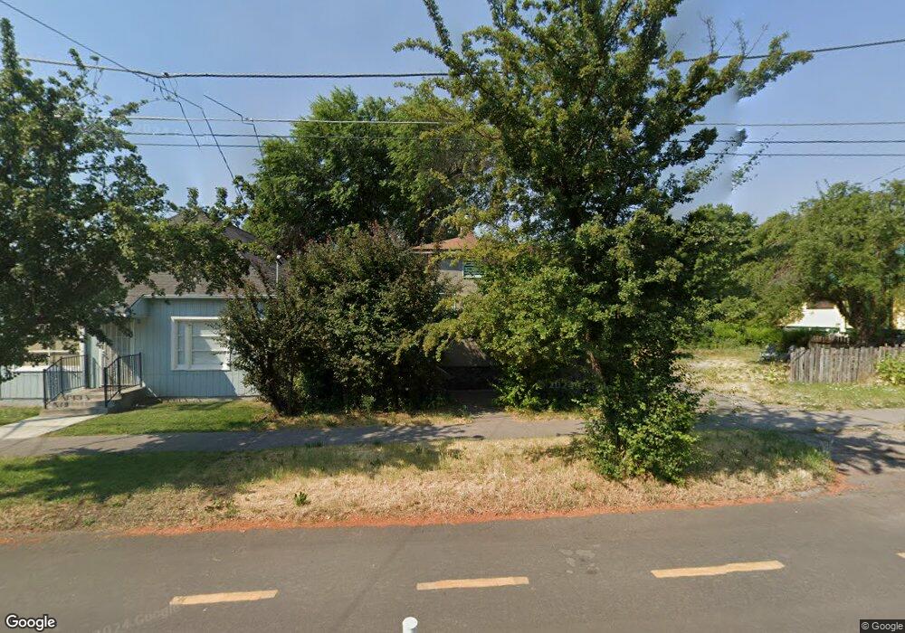 320 N 9th St, Klamath Falls, OR 97601 - photo 1