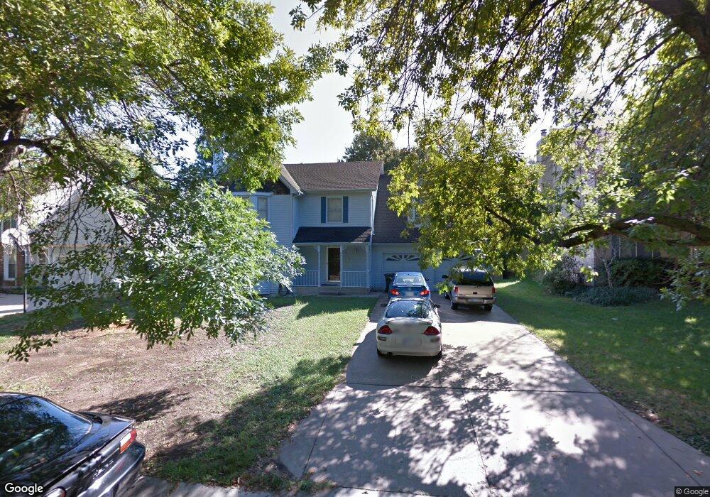 8415 Twilight Ln, Lenexa, KS 66219 - photo 1