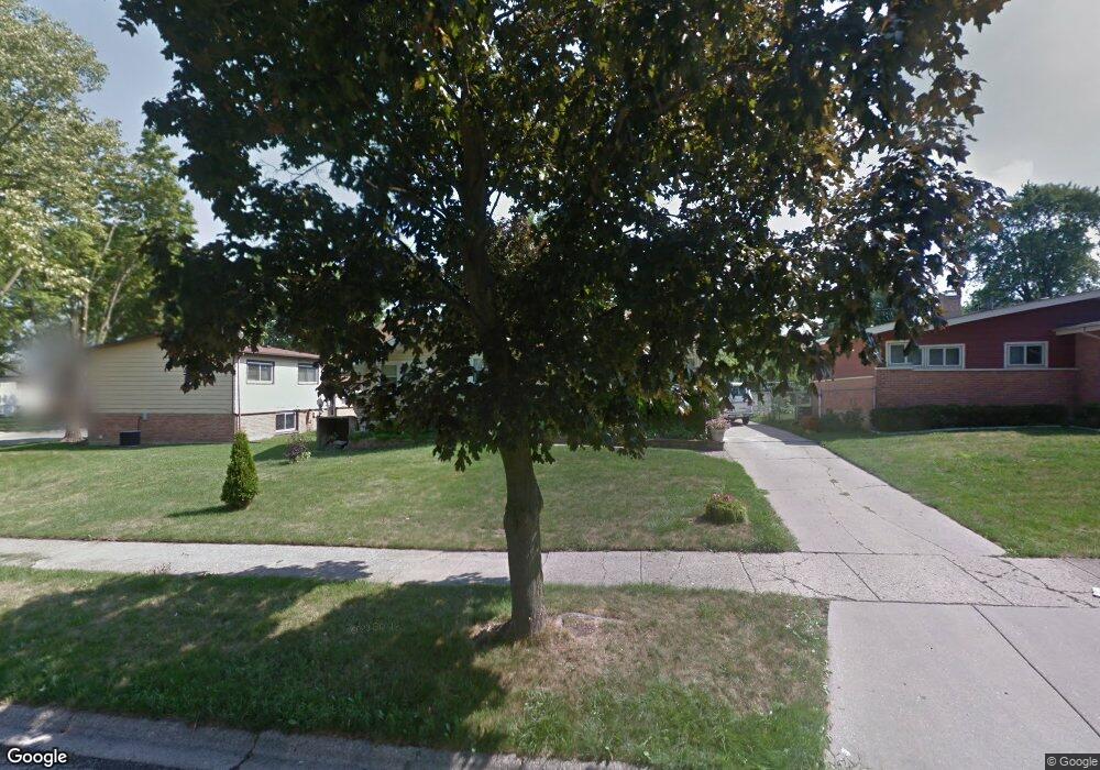 2005 Devonshire Rd, Waukegan, IL 60087 - photo 1
