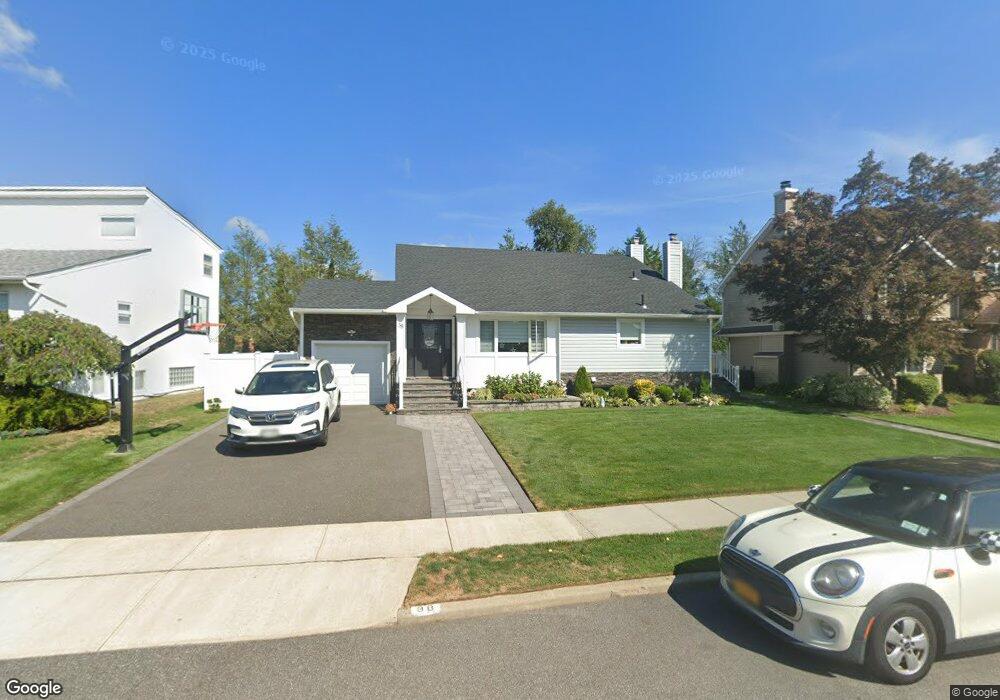 38 Shelter Hill Rd, Plainview, NY 11803 - photo 1