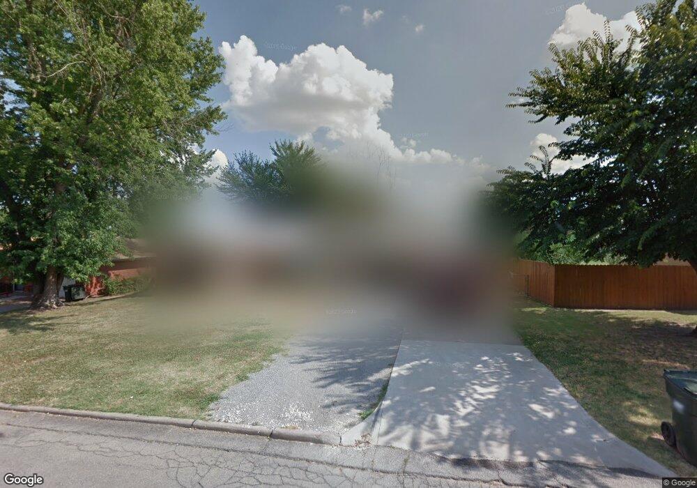 1217 E 2nd St, Cushing, OK 74023 - photo 1