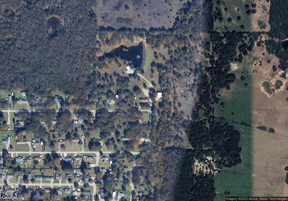 19 Town And Country Cir, Ardmore, OK 73401 - photo 1