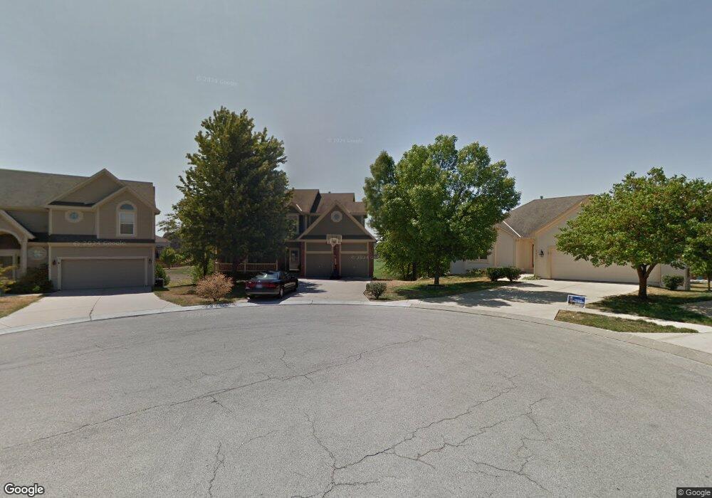 21701 W 58th St, Shawnee, KS 66218 - photo 1