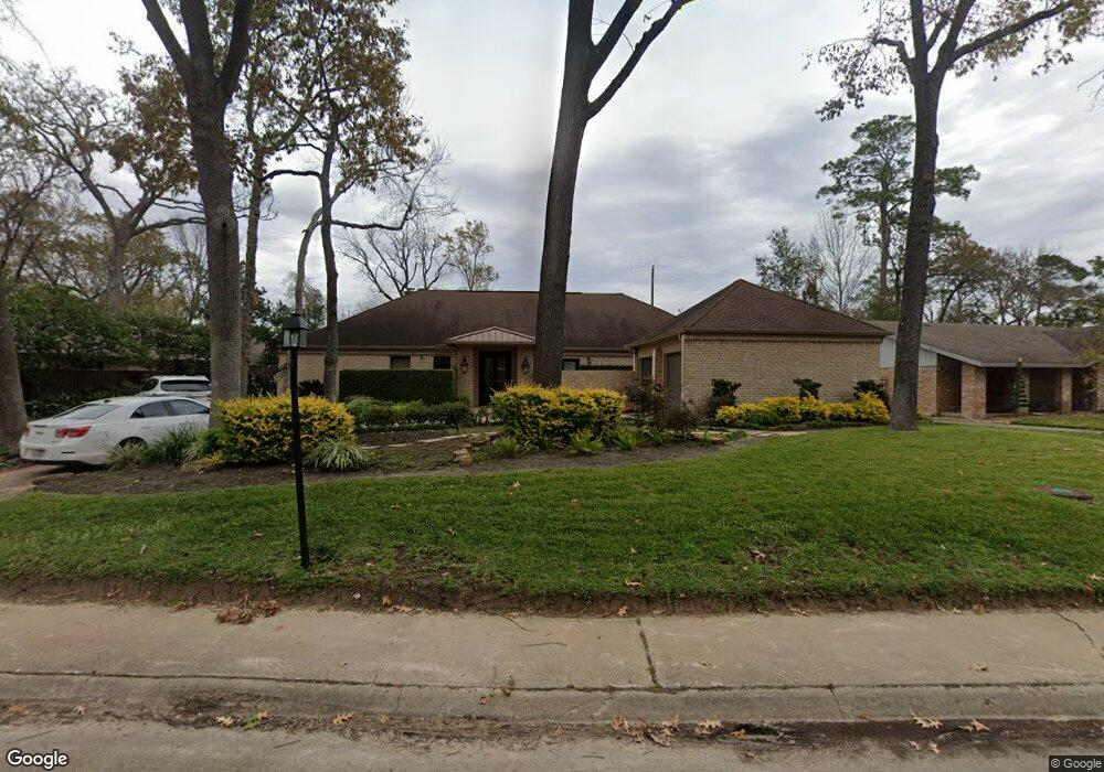 10318 Briar Dr, Houston, TX 77042 - photo 1