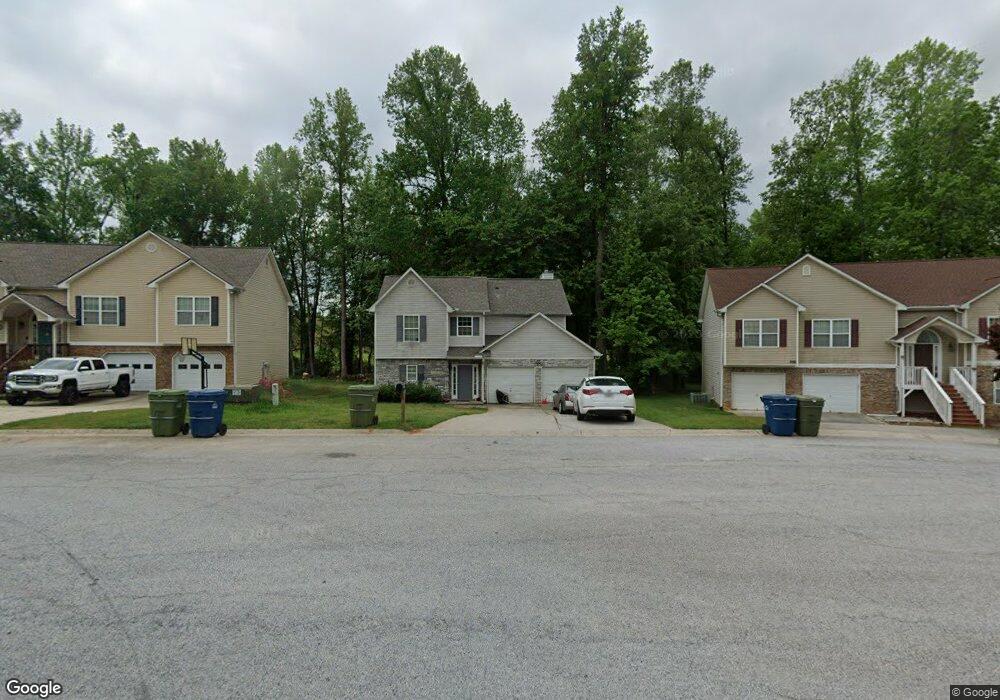 415 Clarion Dr, Carrollton, GA 30116 - photo 1