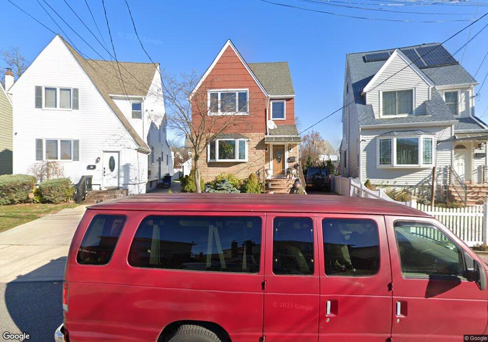 19 Amherst Rd unit 2, Valley Stream, NY 11581 - photo 1