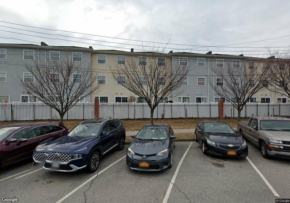 152 Heron Ln unit 345, Bronx, NY 10473 - photo 1