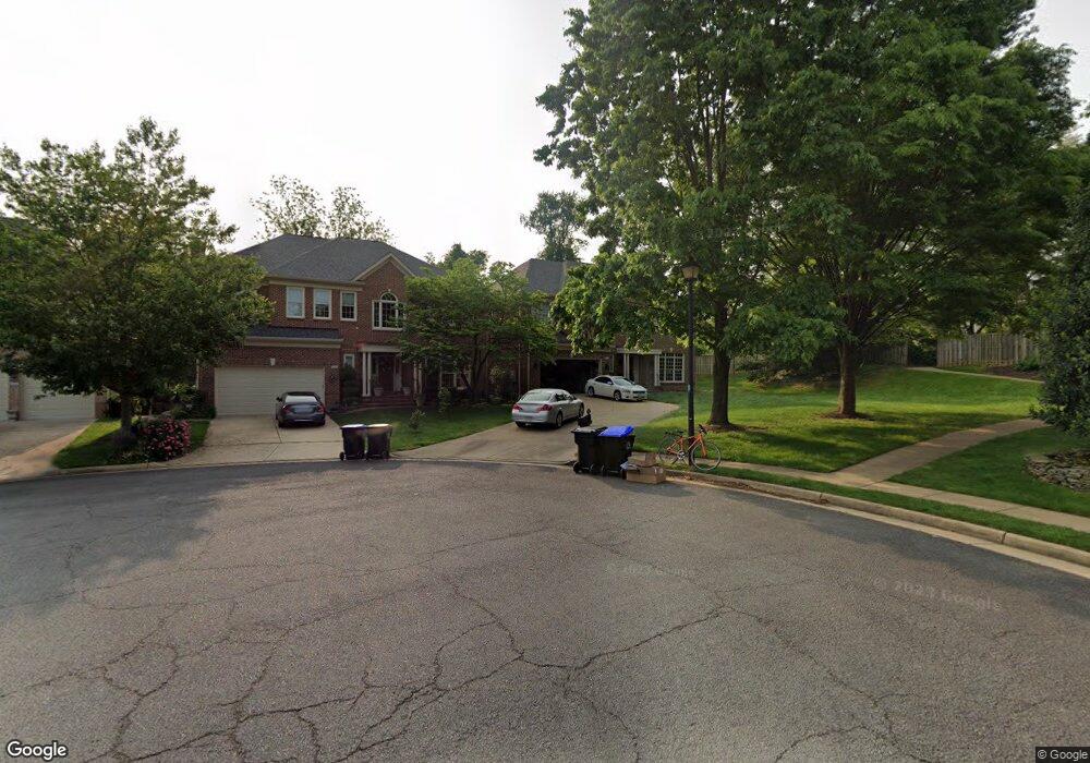 1911 Armand Ct, Falls Church, VA 22043 - photo 1