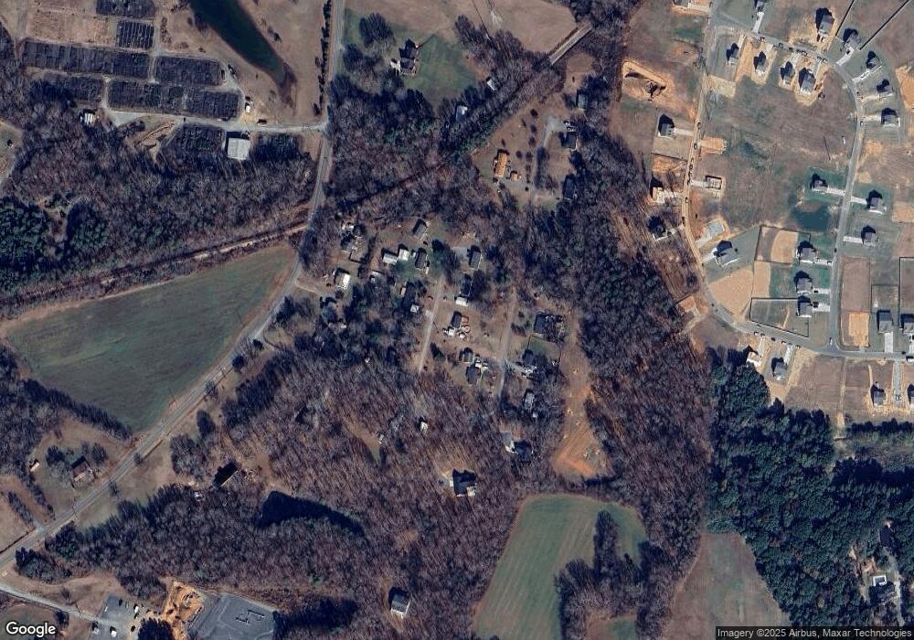 12422 Lucy Ln, Midland, NC 28107 - photo 1