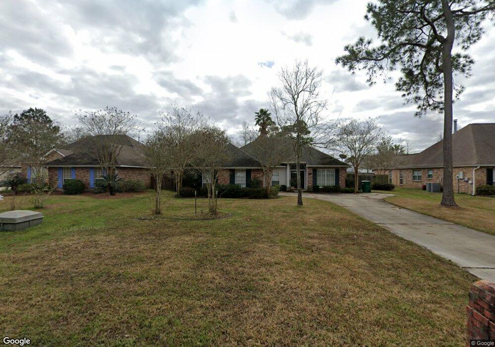 569 Waverly Dr, Slidell, LA 70461 - photo 1