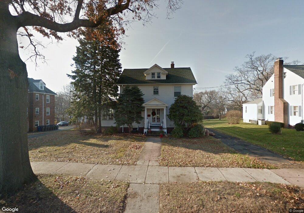 530 Townsend Ave, New Haven, CT 06512 - photo 1