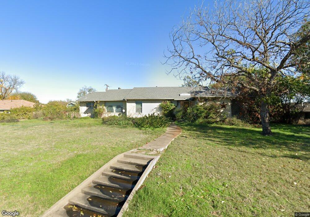834 Cook Dr, Grand Prairie, TX 75050 - photo 1