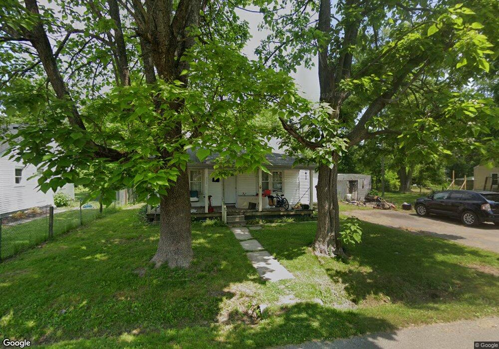 333 S 3rd St, Austin, IN 47102 - photo 1