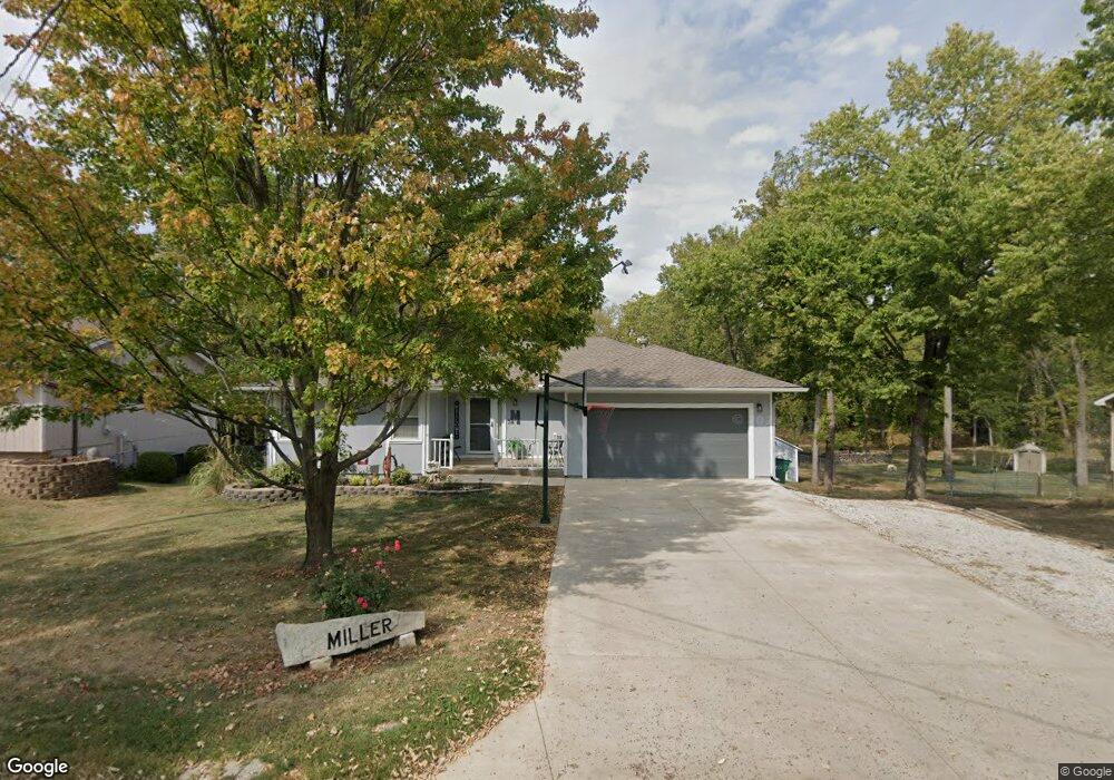 606 W Allen St, Spring Hill, KS 66083 - photo 1