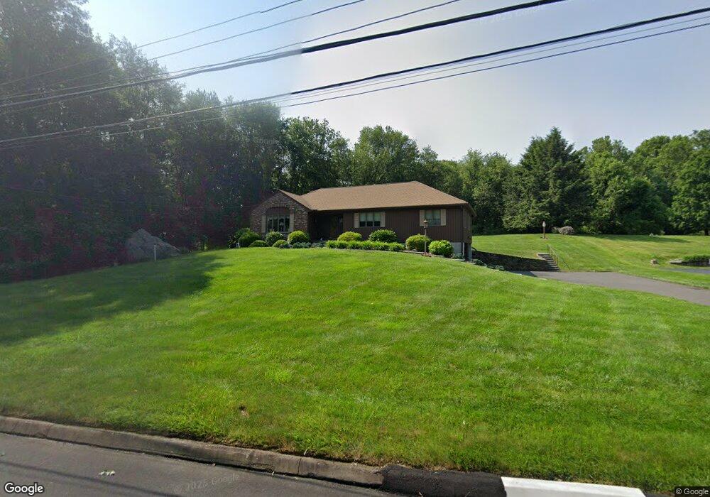 601 E Slope Dr, Orange, CT 06477 - photo 1