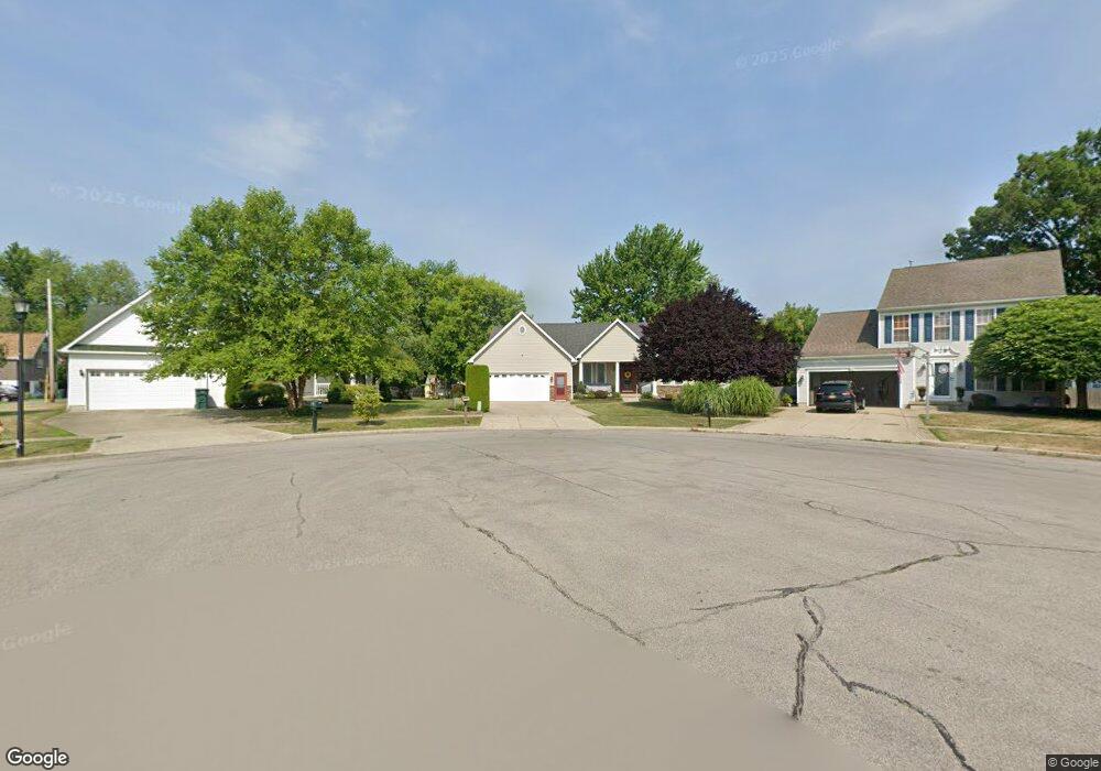 754 Daigler Dr, North Tonawanda, NY 14120 - photo 1