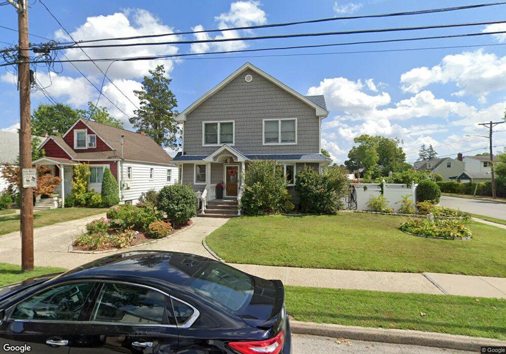 118 New York Ave, West Hempstead, NY 11552 - photo 1