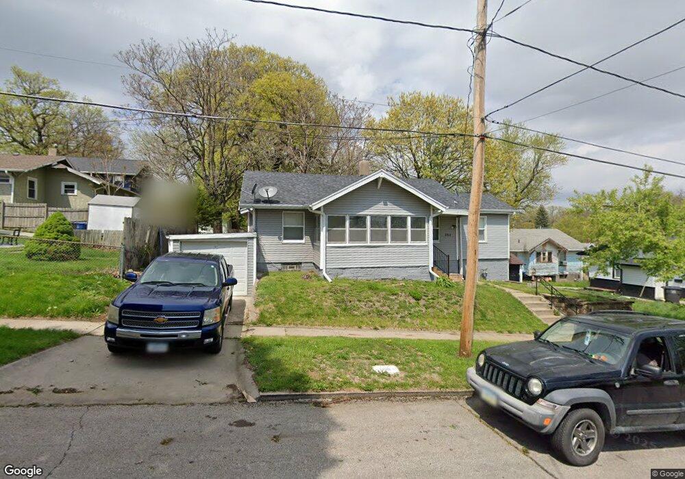 2511 Pleasant St, Des Moines, IA 50312 - photo 1