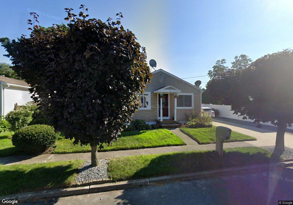 18 Scott Dr, Riverside, RI 02915 - photo 1