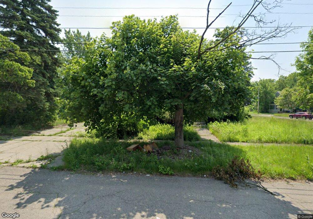 1102 Milbourne Ave, Flint, MI 48504 - photo 1