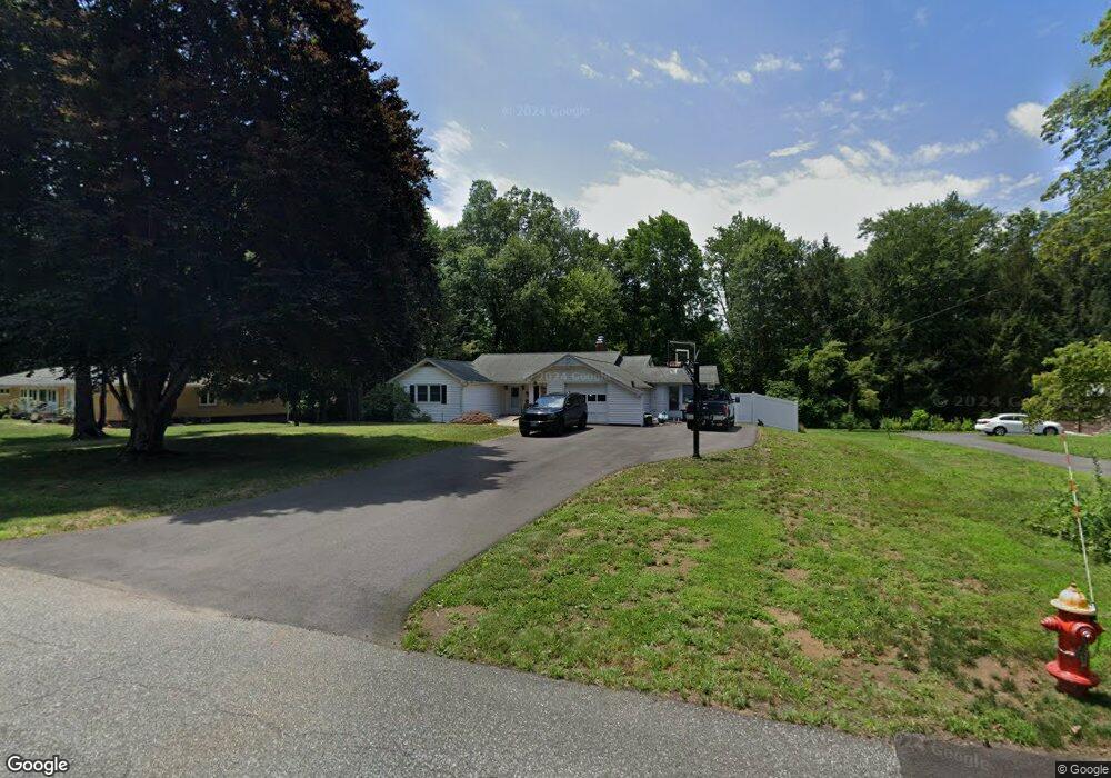 12 Wyndemere Rd, Bloomfield, CT 06002 - photo 1