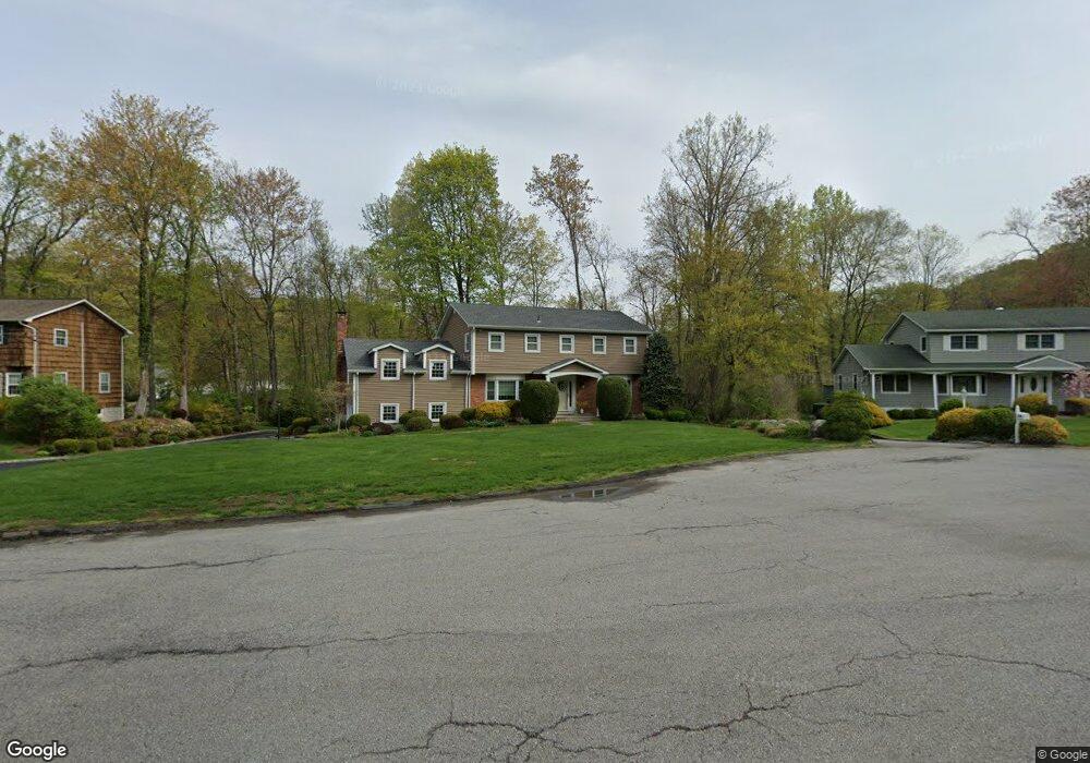 2191 Pondfield Ct, Yorktown Heights, NY 10598 - photo 1